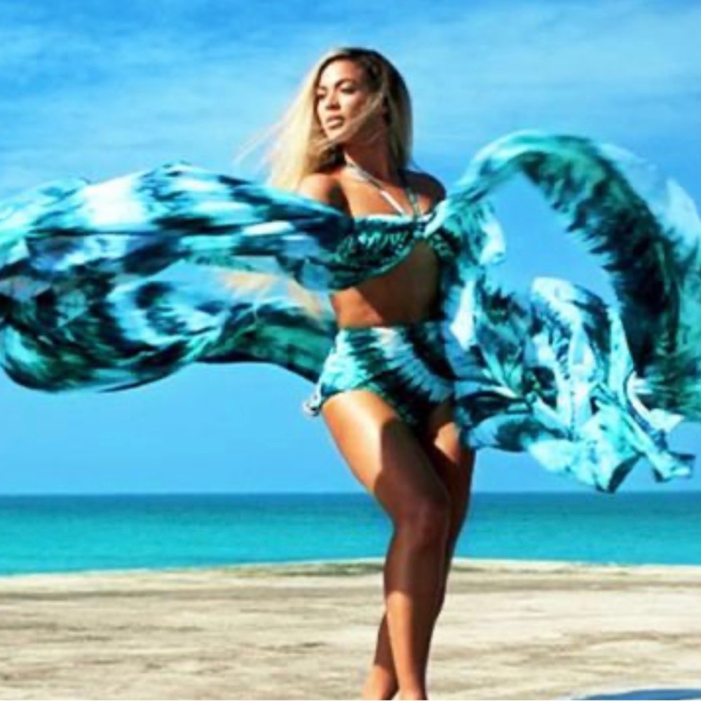 Beyoncé x H&M Collab Swimsuit Cover-Up